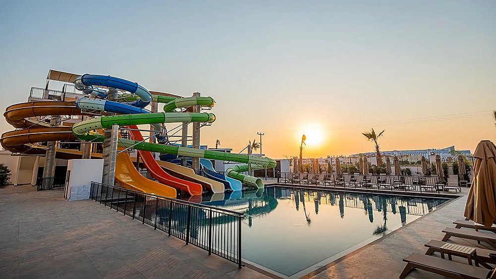Raxeria Hotel 2026 mermer uygulamaları
