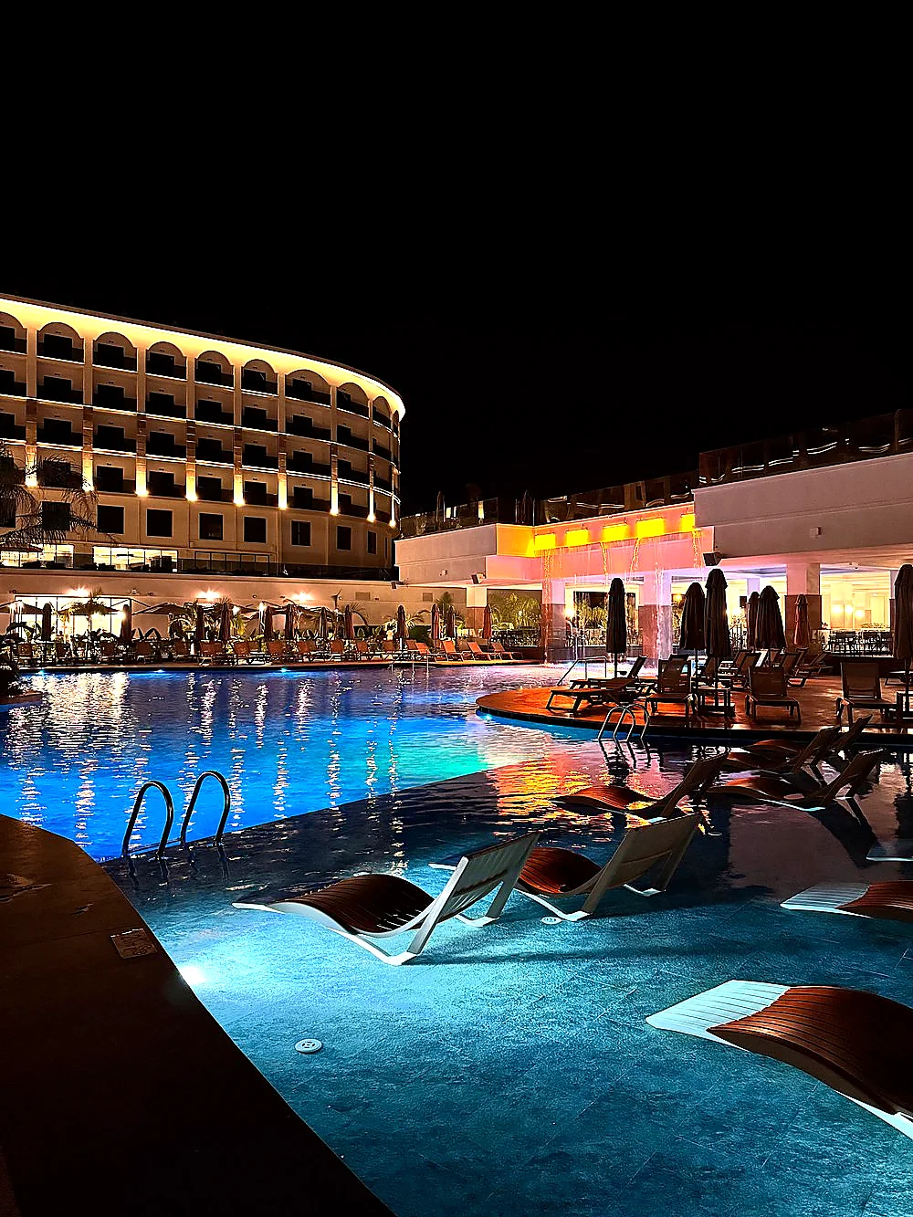 Royal Atlantis Icon 2025 doğal taş ve mermer uygulamaları